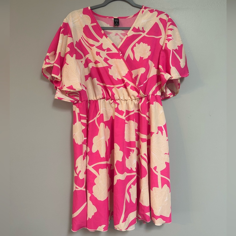 Floral pink vacation dress